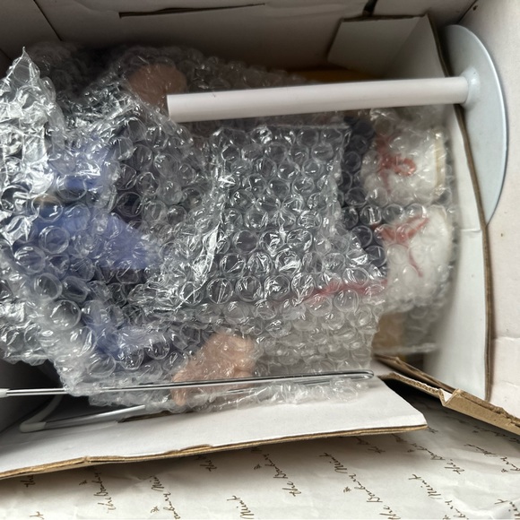 The Danbury Mint Porcelain Collector 1996 Olympics Cabbage Patch Kids Dolls - Picture 4 of 9